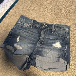 Hollister size 7 Short Short Blue Distressed Jean Shorts High Rise